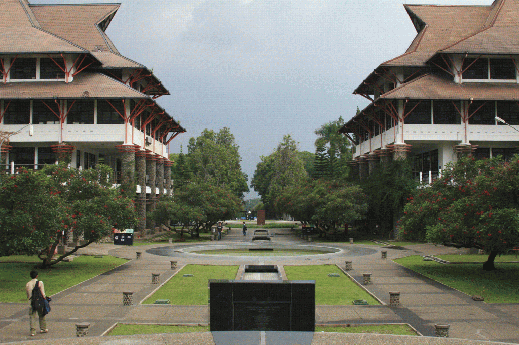 Deretan Universitas Paling Favorit di Bandung Lengkap dengan Jurusannya